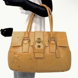 Coach Vintage Rare Soho Studded Flap Swarovski Crystal Buckle 8A31 Leather